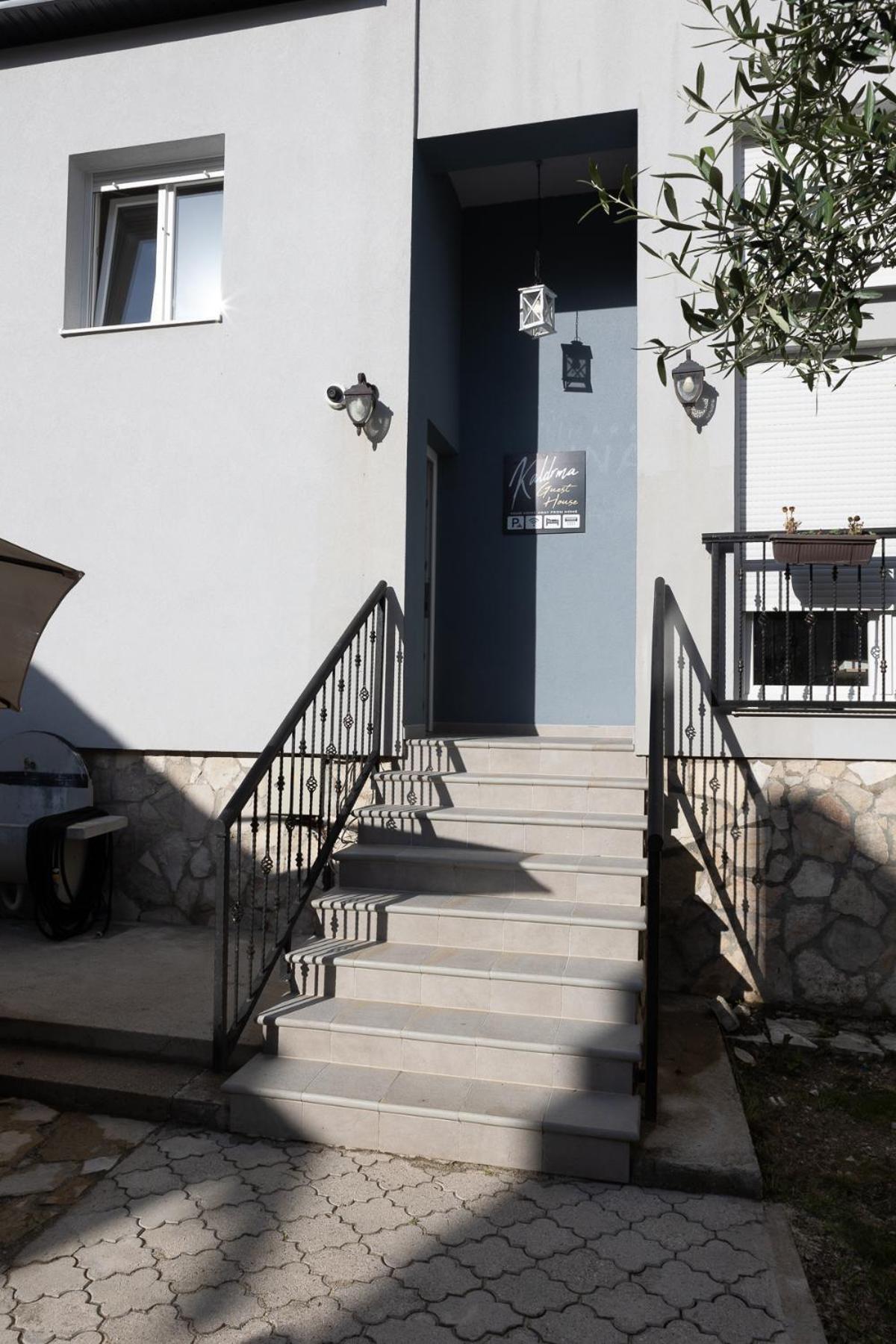 Kaldrma Guesthouse モスタル エクステリア 写真